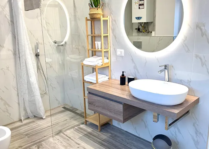 Apartament La Casa Di Raysa Con Idromassaggio Vicino Al Duomo