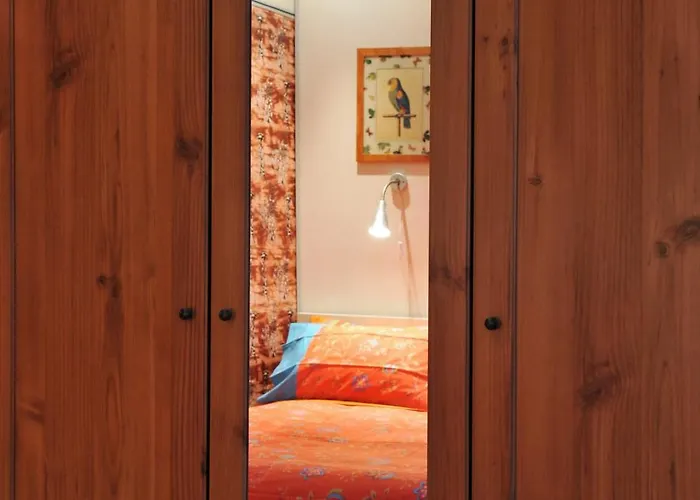 Apartment Brand New Porta Ticinese 70 *