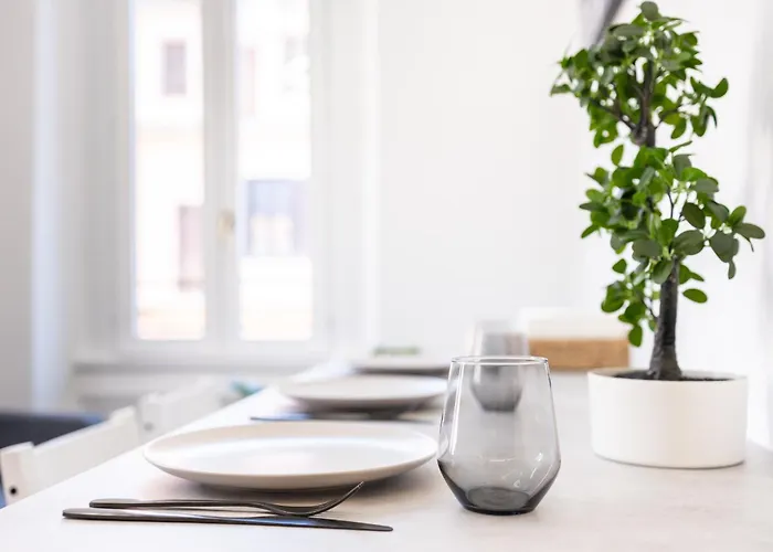 5 Stars Flat, Next To Subway, 3 Stops To Duomo, Ac & Wi-fi Διαμέρισμα Μιλάνο