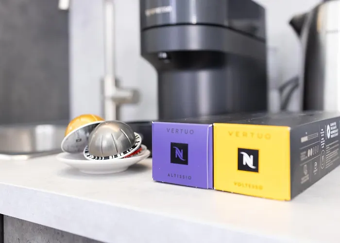 5 Stars Flat, Next To Subway, 3 Stops To Duomo, Ac & Wi-fi * Μιλάνο