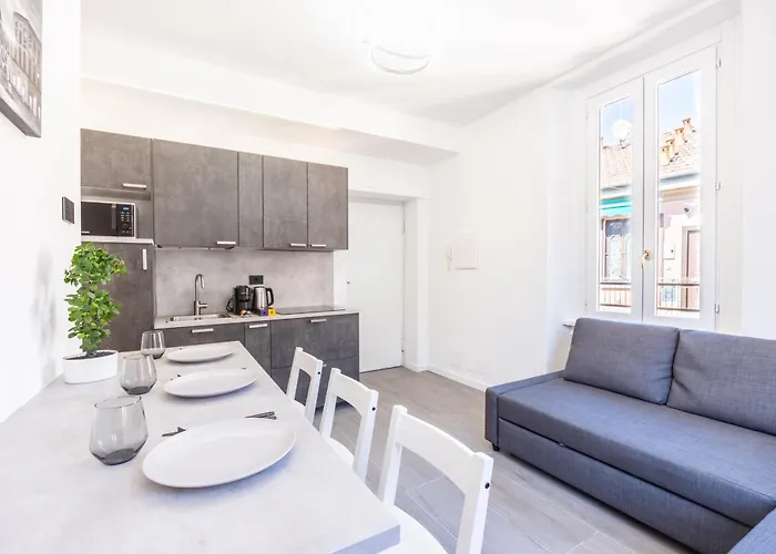 Διαμέρισμα 5 Stars Flat, Next To Subway, 3 Stops To Duomo, Ac & Wi-fi