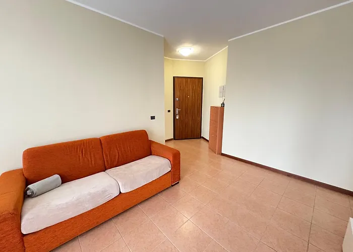Spazio Breda - Free Parking, Private Garage, Metro M1, Balcony, 4 Guests Appartement *