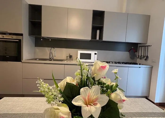 アパート Bocconi - Porta Romana 4 Da Letto Con 2 Bagni Privati *