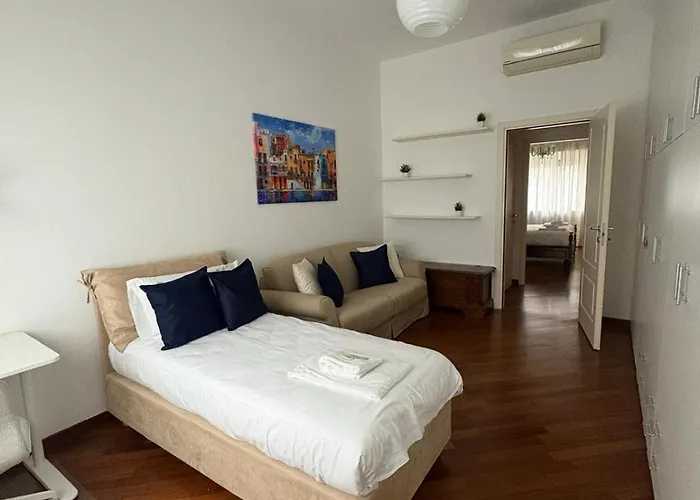 Bocconi - Porta Romana 4 Da Letto Con 2 Bagni Privati ミラノ