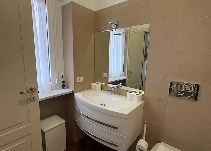 アパート Bocconi - Porta Romana 4 Da Letto Con 2 Bagni Privati