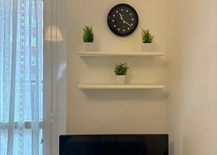 Bocconi - Porta Romana 4 Da Letto Con 2 Bagni Privati アパート *