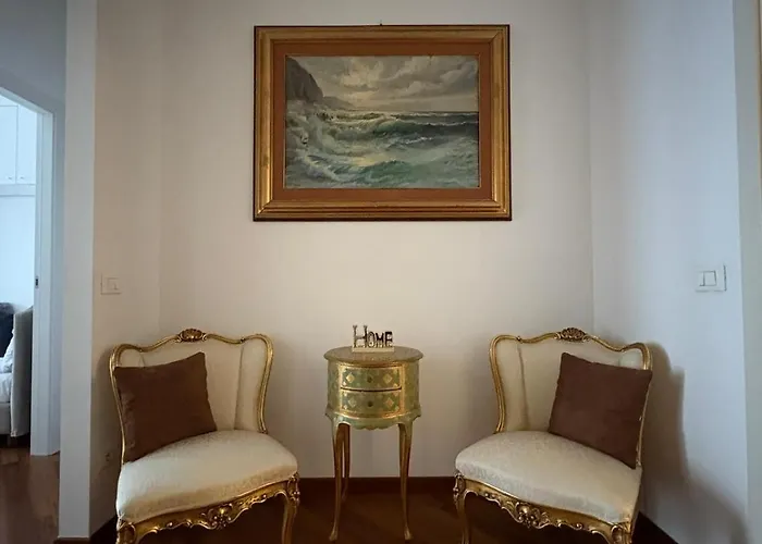 アパート Bocconi - Porta Romana 4 Da Letto Con 2 Bagni Privati ミラノ