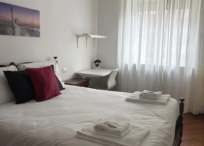 Bocconi - Porta Romana 4 Da Letto Con 2 Bagni Privati