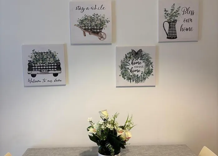 アパート Bocconi - Porta Romana 4 Da Letto Con 2 Bagni Privati ミラノ