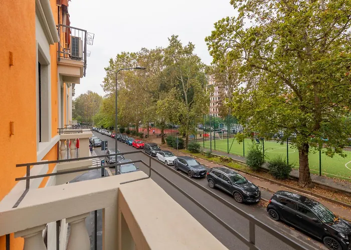 Ercole Ferrario 12 - Ampio E Luminoso Milán