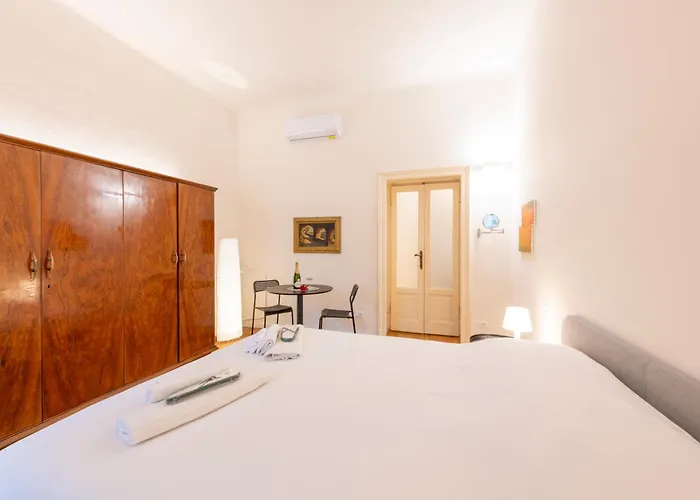 Ercole Ferrario 12 - Ampio E Luminoso Milán