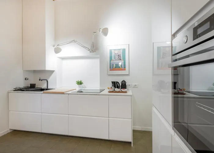 Ercole Ferrario 12 - Ampio E Luminoso * Milán