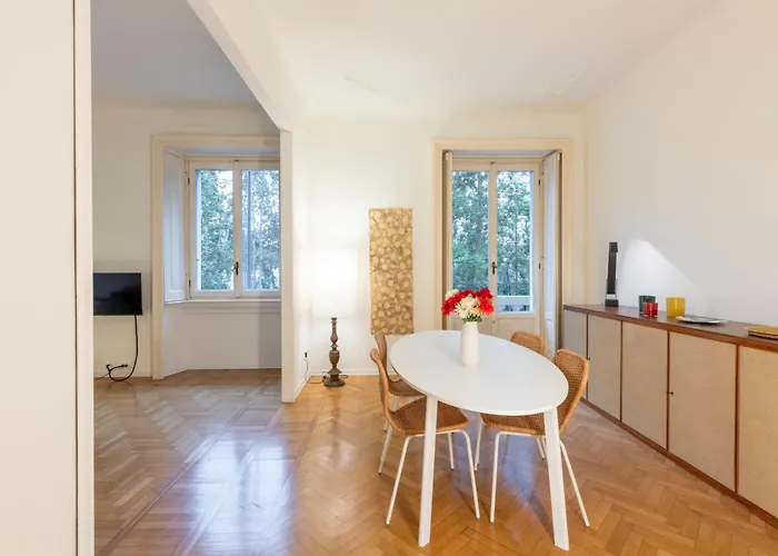 Ercole Ferrario 12 - Ampio E Luminoso Apartmán *