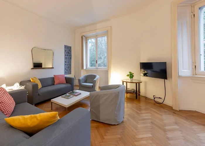 Ercole Ferrario 12 - Ampio E Luminoso