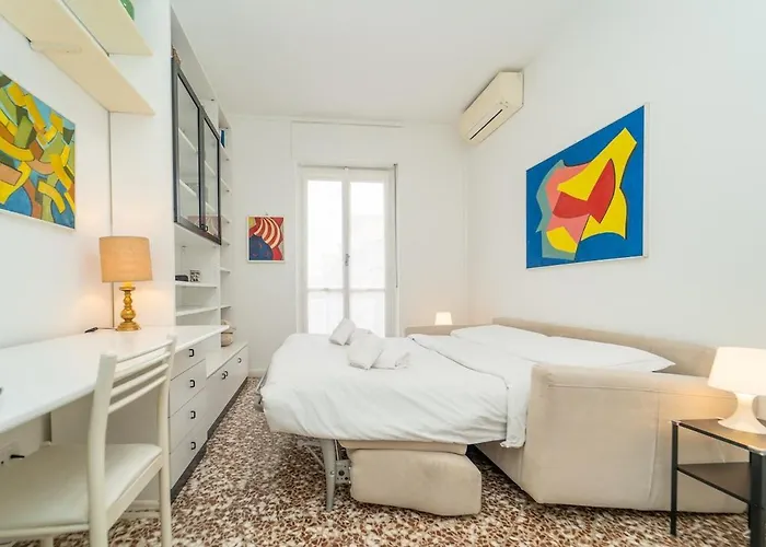 Apartment Bright In *