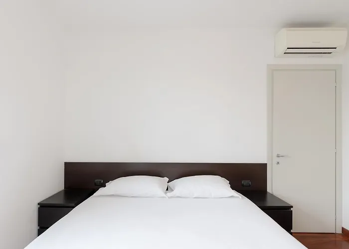 Bright Two Bedrooms With Terrace Zanuso - Mirable Pm 아파트 *