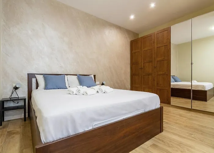 Brera-art District Historic Courtyard * Milán