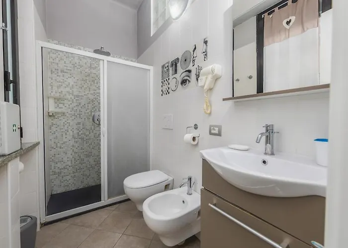 아파트 5 Min To Metro - Independent - Quiet - Privacy *