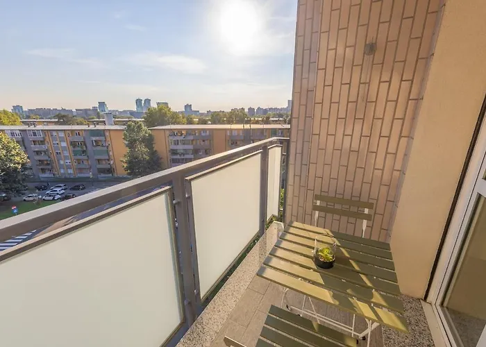 Appartement Easy Parking - 5 Min To Metro - Balcony - Quiet Milan