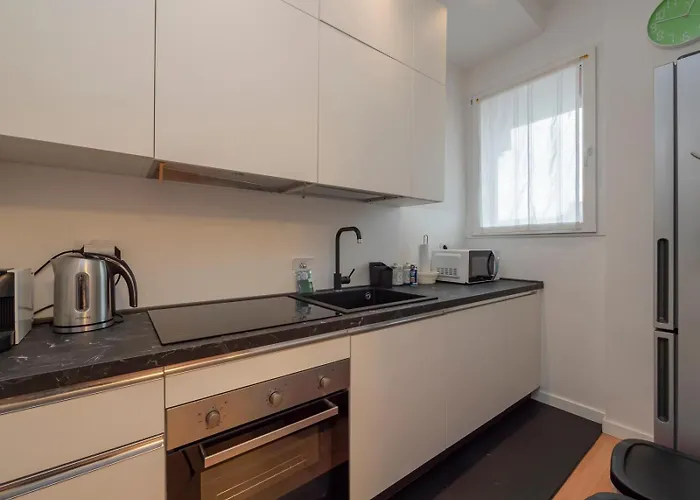 I Host - Scheiwiller 5 Milan