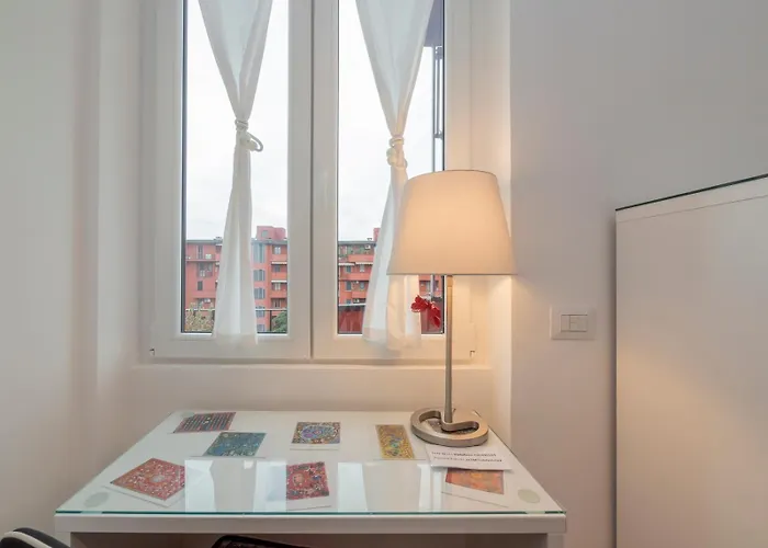 I Host - Scheiwiller 5 * Milan