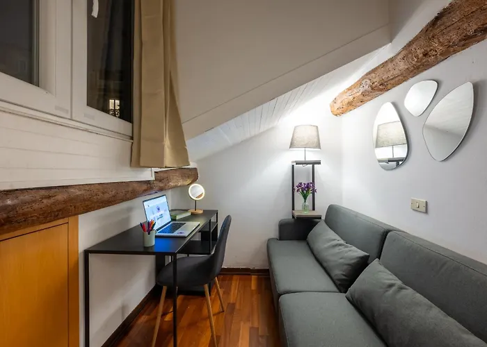 Apartament The Mirror Attic - Moscova Brera Mediolan