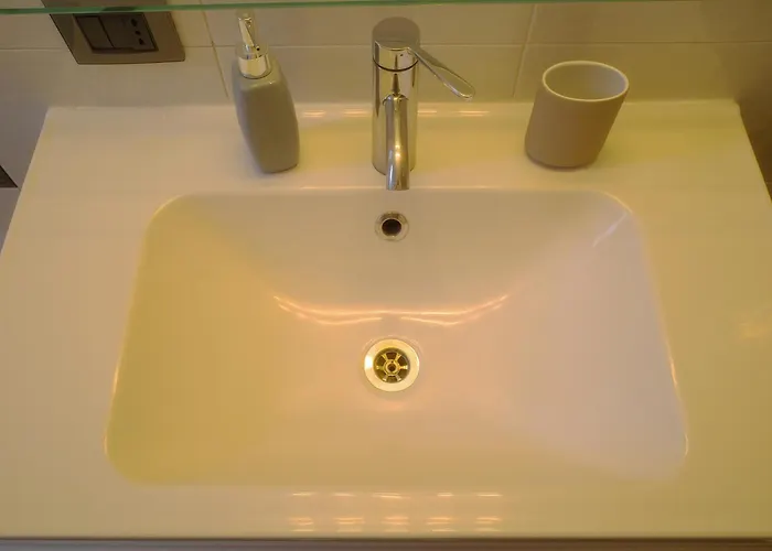 Bwr - Two-room Near The Station, Venini *