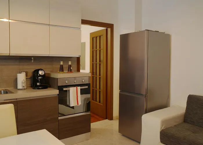 Bwr - Two-room Near The Station, Venini *