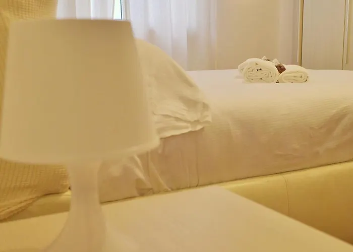 Bwr - Two-room Near The Station, Venini *