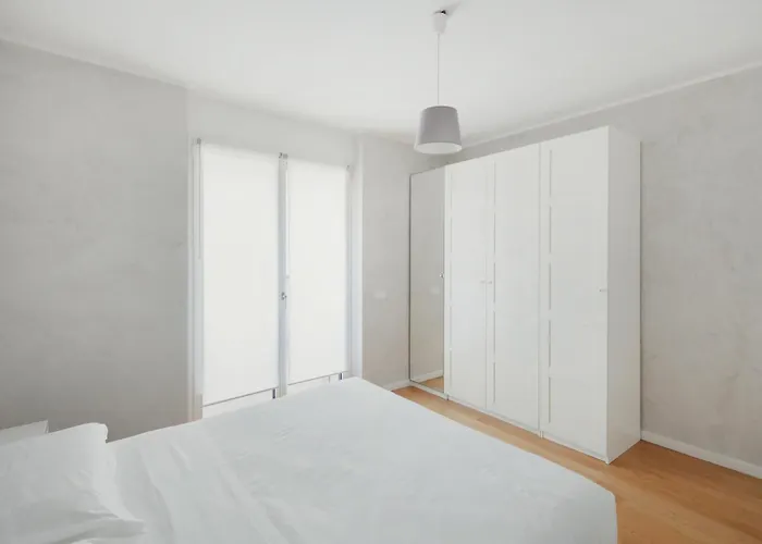 Gohost - Next To The Olympic Village Terrace * Milán