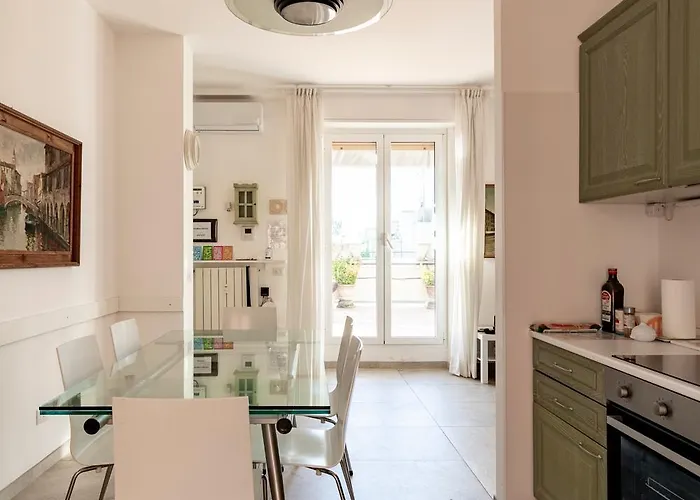 Pier's House - Attico A 3 Chilometri Dal Centro Appartamento