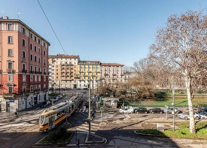 Stayeasy Montenero48 - Portaromana Center ミラノ