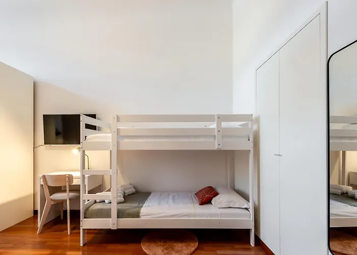 Stayeasy Montenero48 - Portaromana Center ミラノ