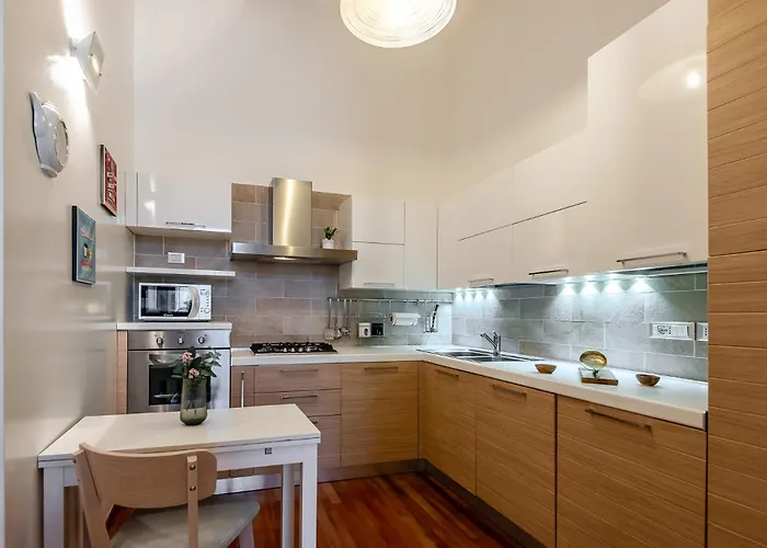 Stayeasy Montenero48 - Portaromana Center * ミラノ