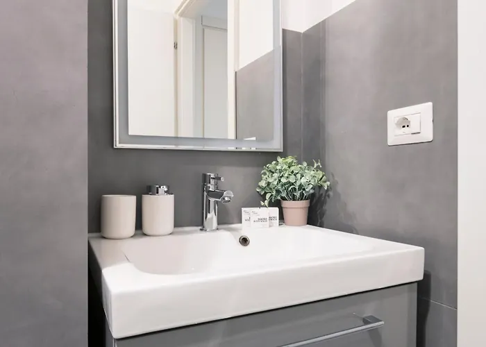 Easylife - - G Emiliani 1 115 - Porta Romana