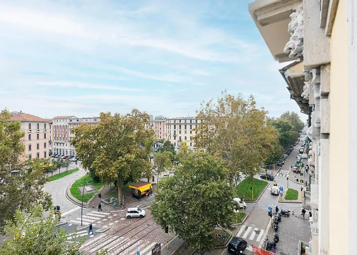 Easylife - - G Emiliani 1 115 - Porta Romana Apartamento