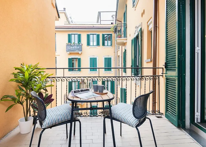 Easylife - - G Emiliani 1 114 - Porta Romana Appartement