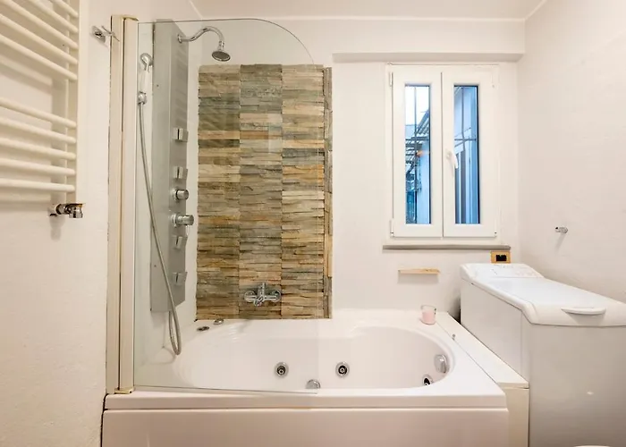 Loveloft Private Jacuzzi & Relax Duomo - Ac Wifi Milán