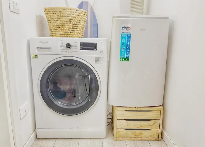 Cozy Basement Navigli Apartment *