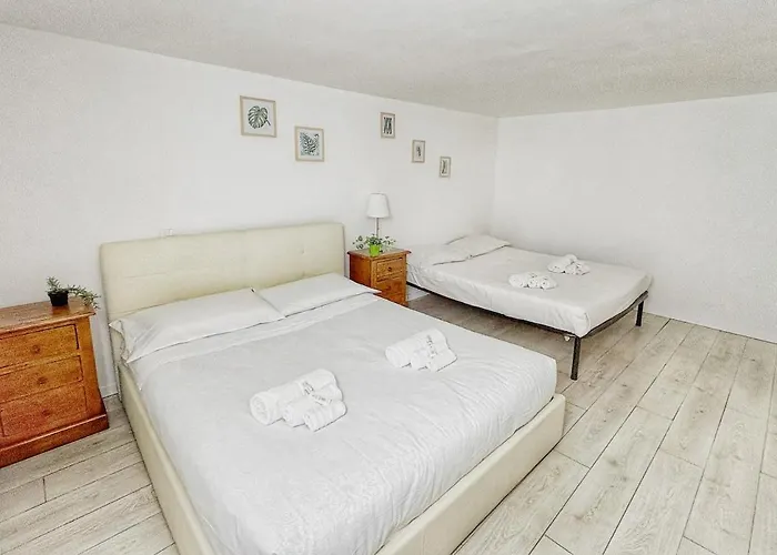 Cozy Basement Navigli Apartment *