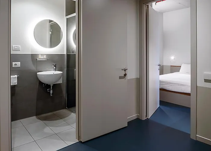 Aparto Giovenale * Μιλάνο