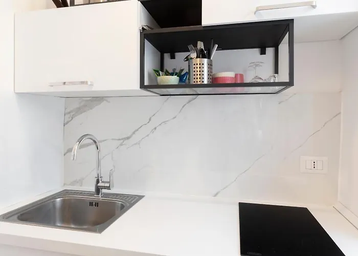 Lomellina 13 Милан