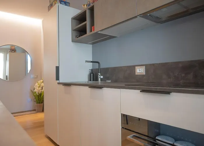 Апартаменты Milanese Lodge/luxury House In The Heart Of Милан
