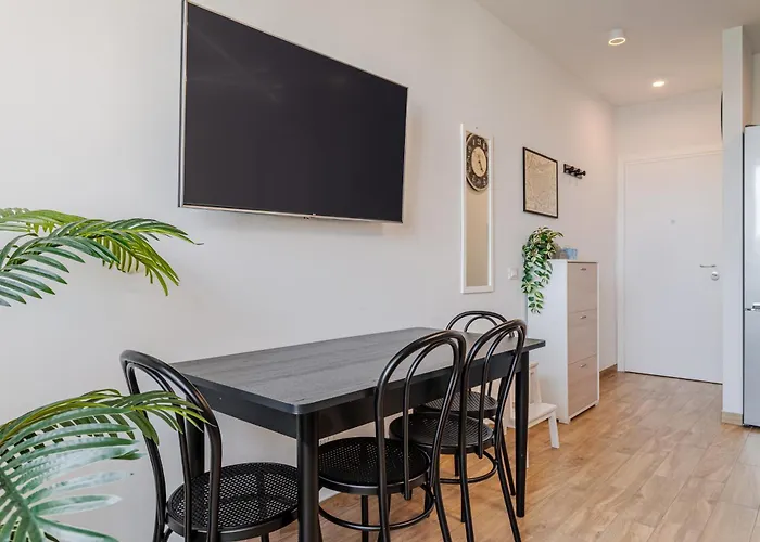 Repetti - Two Adjacent & Independent 10 Minutes To Centre & Linate Airport Milán