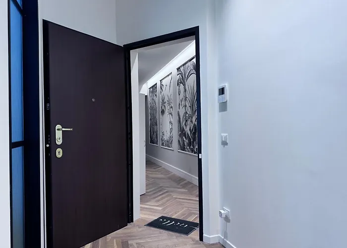 Cool And Big Duomo - White