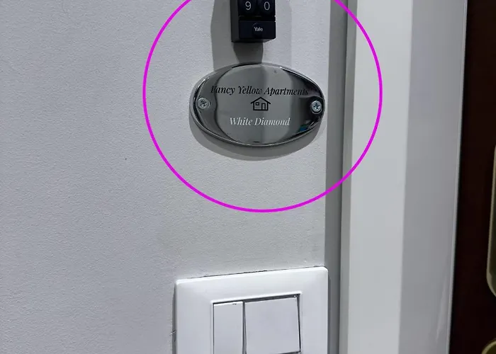 Cool And Big Duomo - White