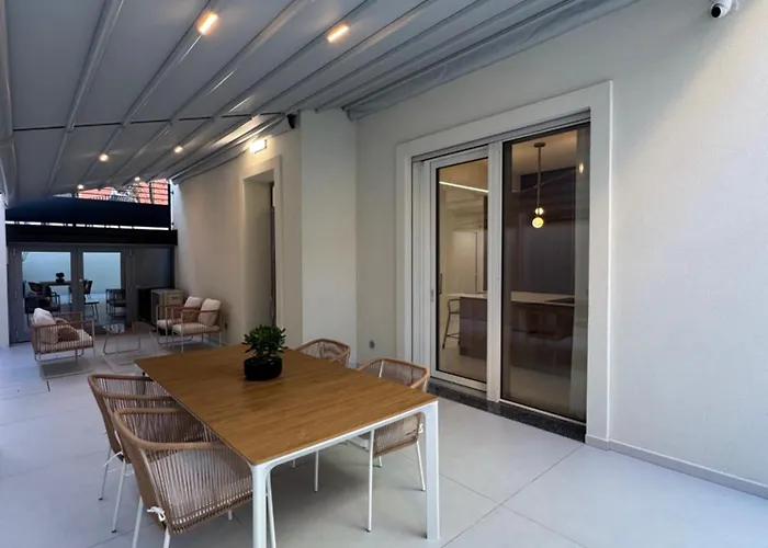 White House Con Posti Auto Mediolan