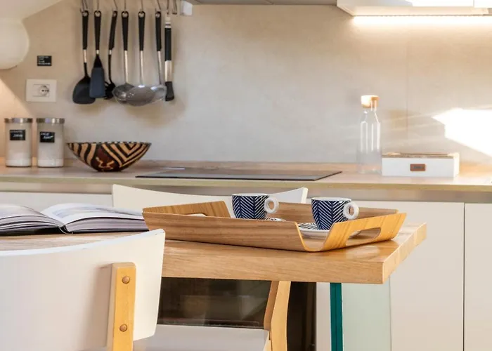 Bright Penthouse Attic In The Heart Of Lejlighed