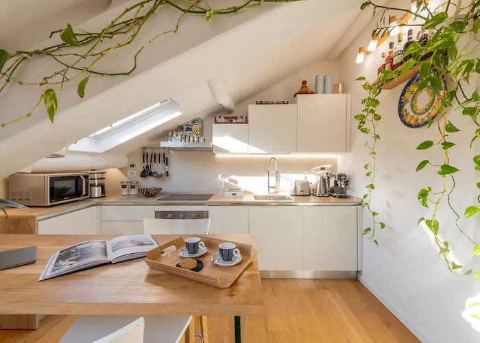 Bright Penthouse Attic In The Heart Of * Milán