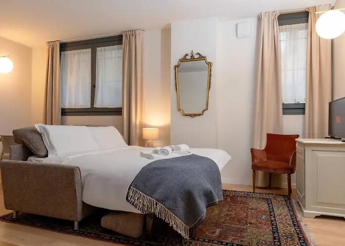 Porta Venezia Stylish Haven Apartment *